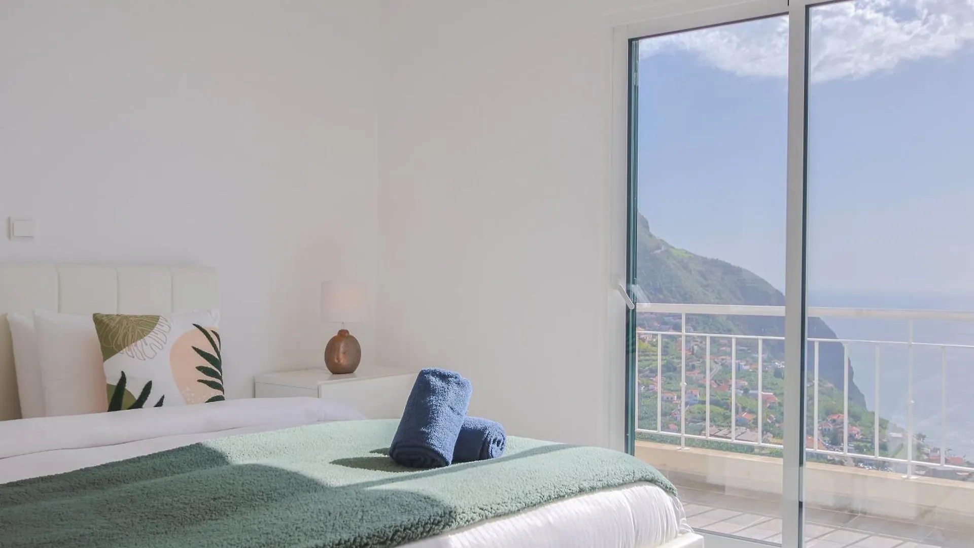 Casa Serena Apartments Arco da Calheta  Arco da Calheta (Madeira)