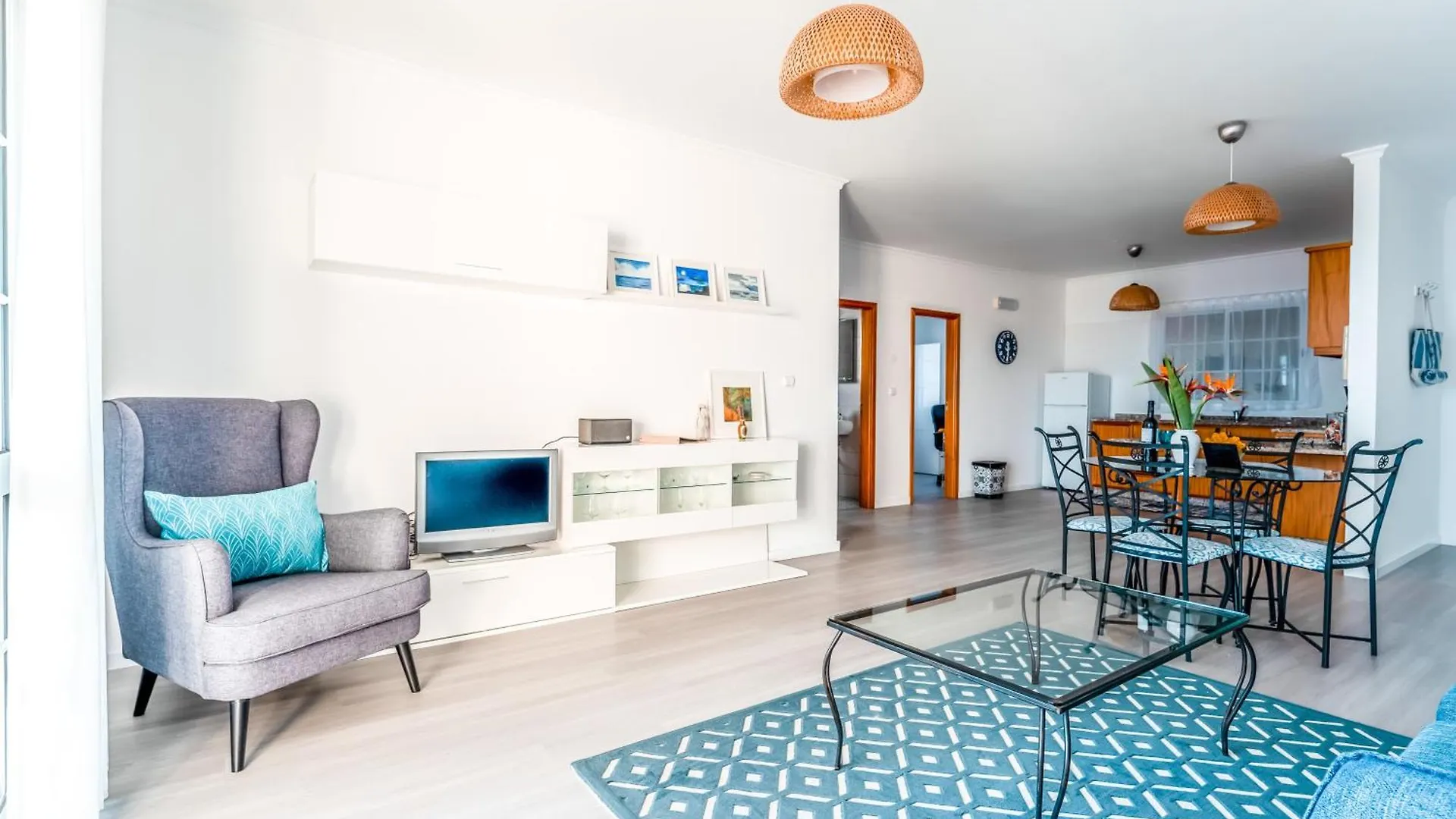 Casa Serena Apartments 아르코다카헤타 0*,