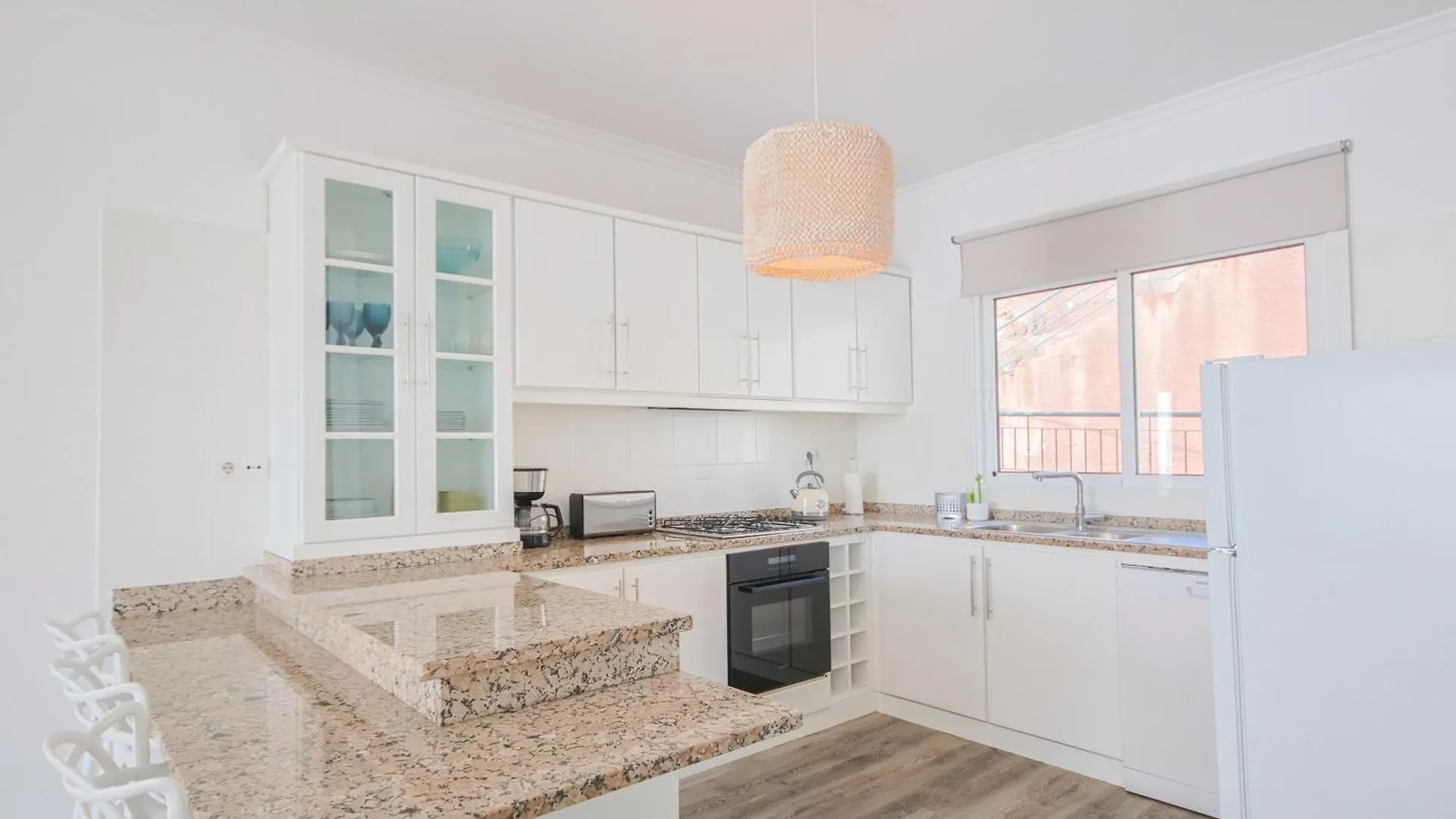 Casa Serena Apartments 아르코다카헤타
